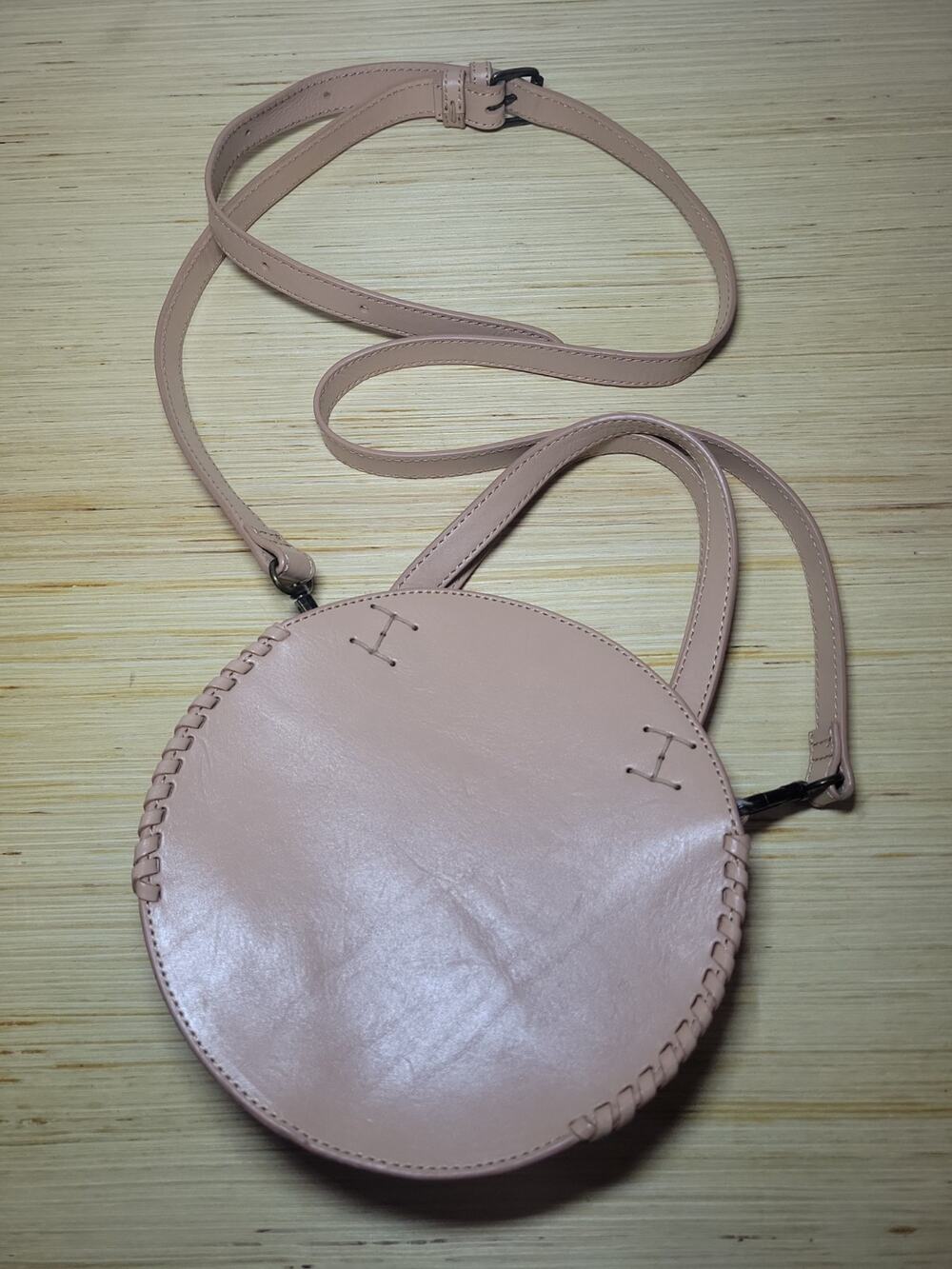 Lucky Brand Womens Leather Crossbody Handbag Small Round 8inch Light Tan Western